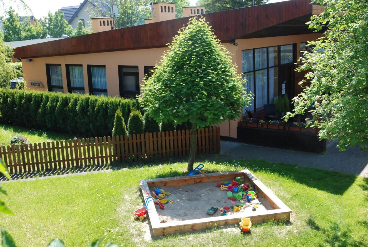 Villa O.W. Sek à Karwia Extérieur photo