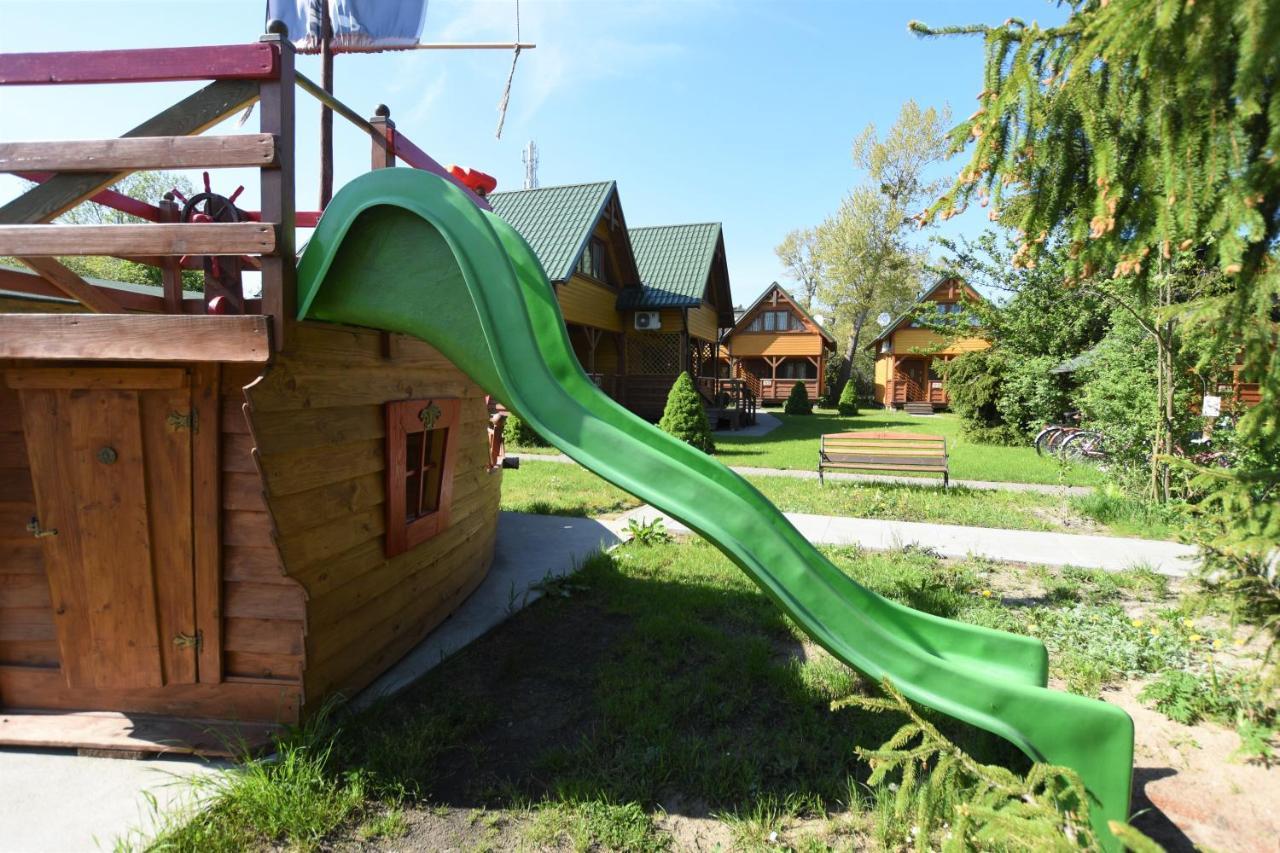 Villa O.W. Sek à Karwia Extérieur photo